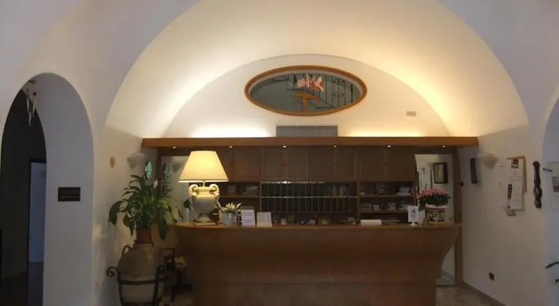 Lobby, Biancamaria, Naples