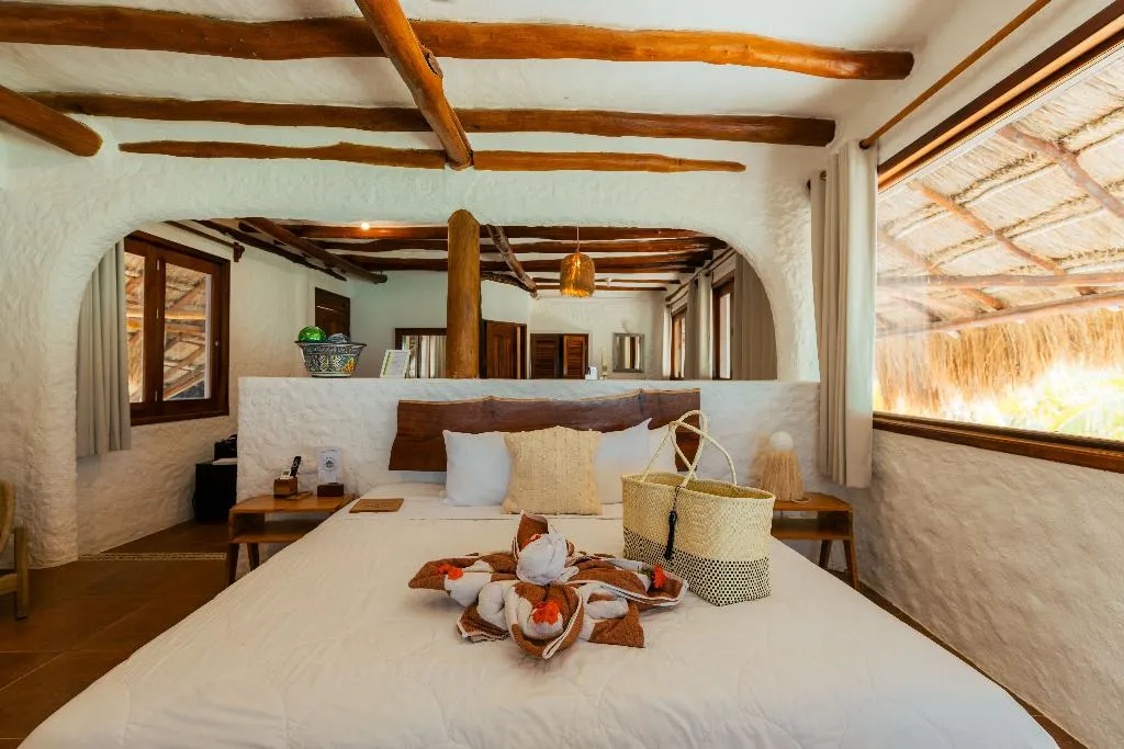 SUITE KING SIZE BED Room, Hotel Las Nubes Holbox, Cancun Area