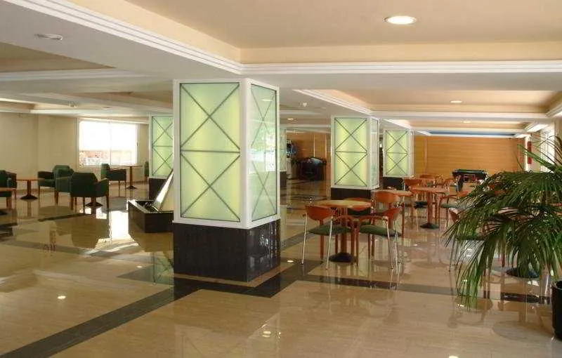 Lobby, Riviera, Costa Brava