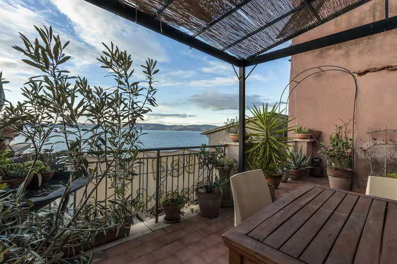 Terrace, Domus Angularia, Rome