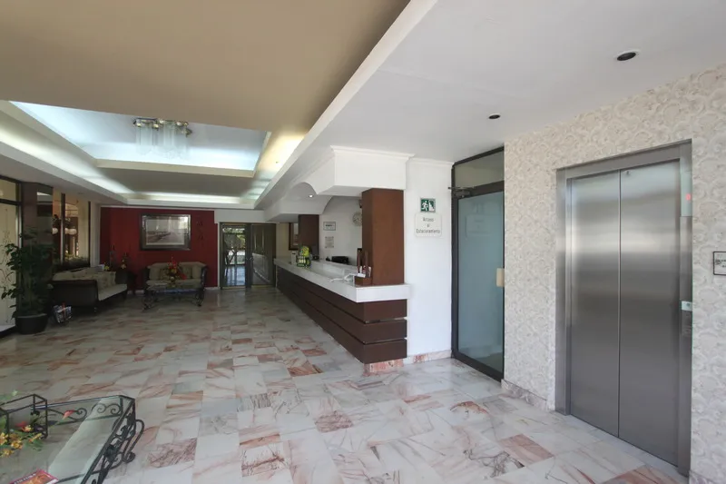 Lobby, Del Paseo, Cancun Area