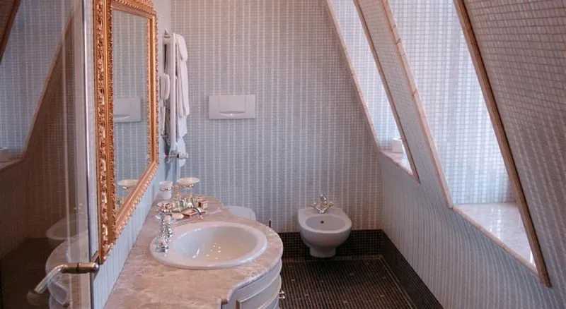 DOUBLE STANDARD Room, Andreola Central Hotel, Milan