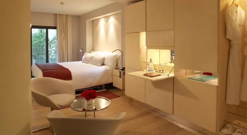 DOUBLE SINGLE USE SUPERIOR Room, Cram, Barcelona