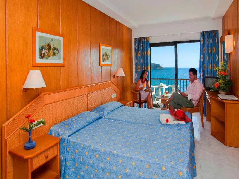 Room, HSM Regana, Majorca