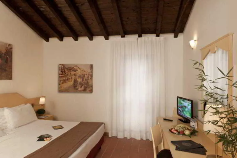 Room, Excel Naviglio Milano (Closed), Milan