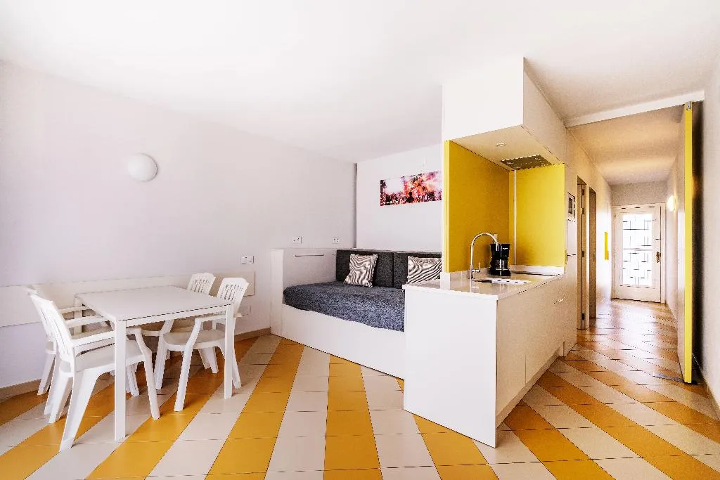 APARTMENT CAPACITY 2 Room, Sunway Amapola Apartments, Costa Brava