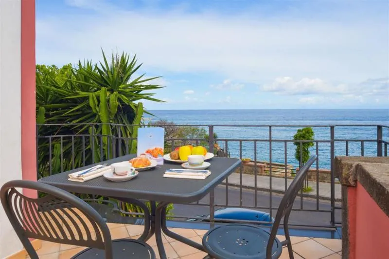 Terrace, Albergo Italia, Naples