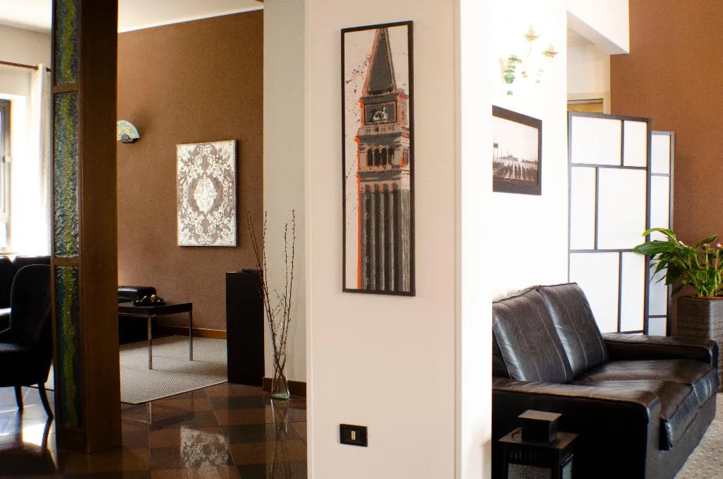Lobby, Hotel Adria, Venice