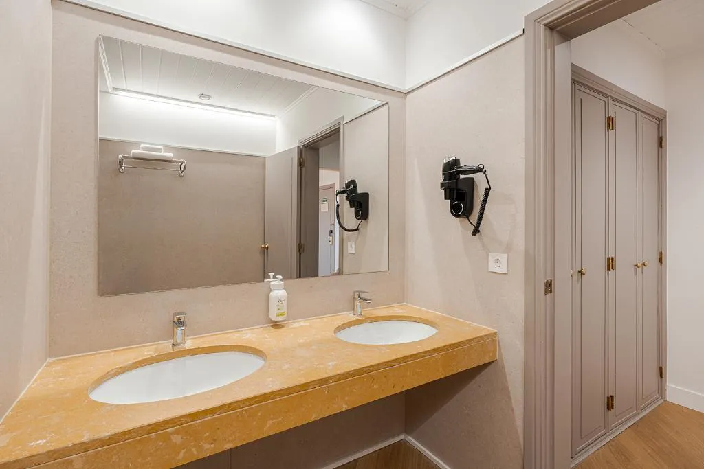 Room, B&B HOTEL Sado Setúbal, Lisbon
