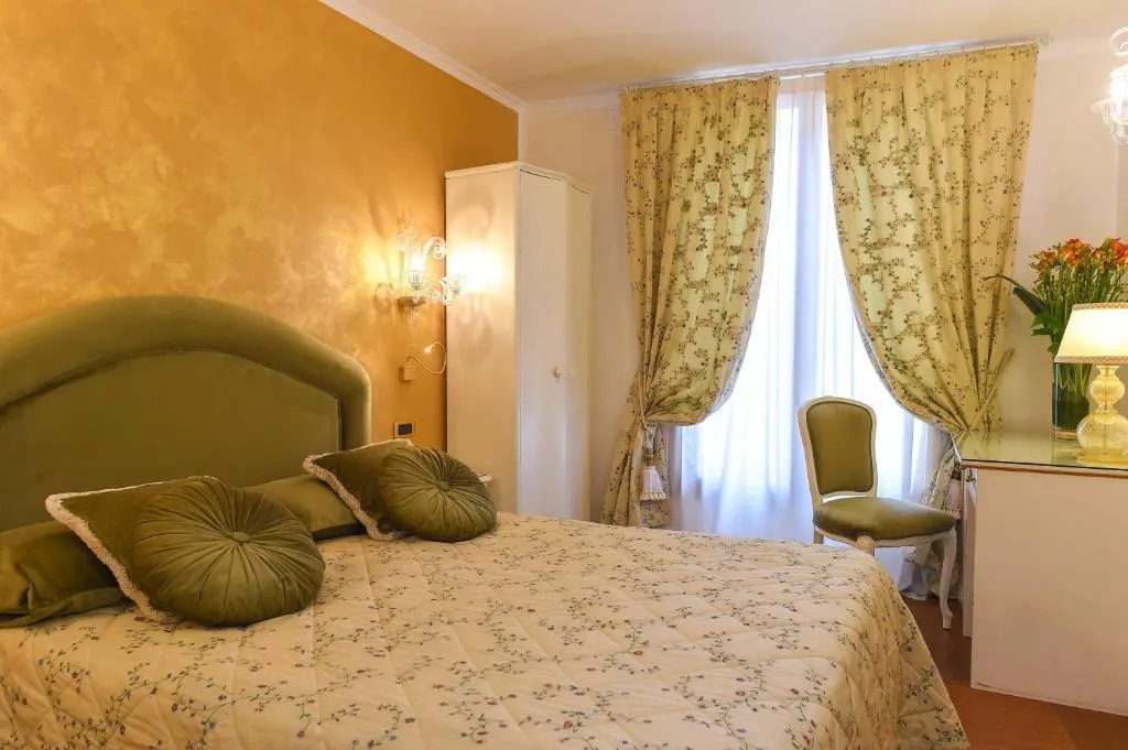 TRIPLE ECONOMY Room, Hotel San Zaccaria, Venice