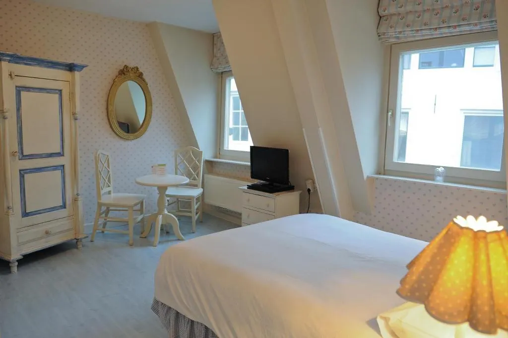 DOUBLE STANDARD Room, Imperial, Amsterdam