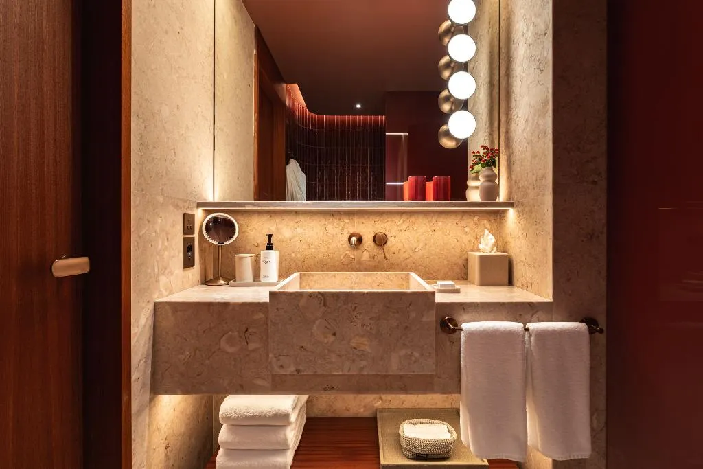 DOUBLE DELUXE Room, Andaz Lisbon, Lisbon