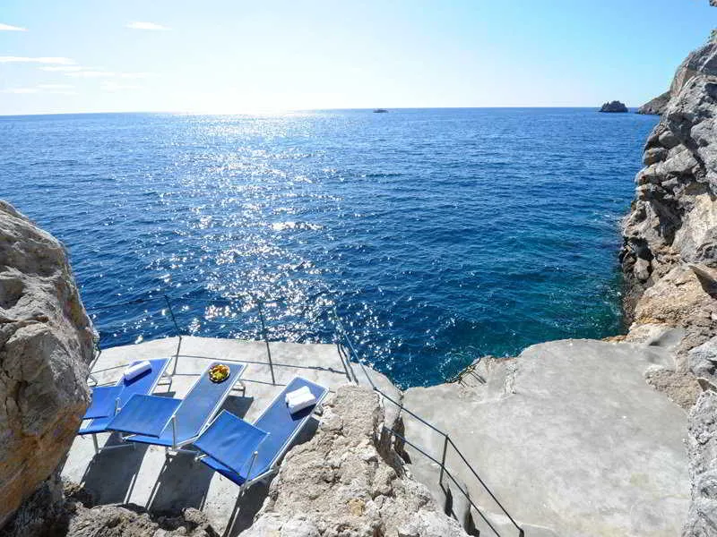Beach, Torre Saracena, Naples