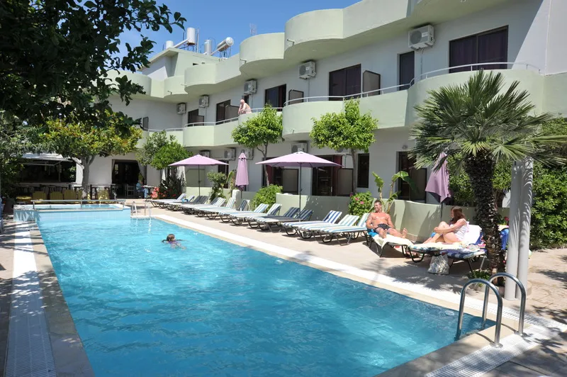 Pool, Anseli, Rhodes