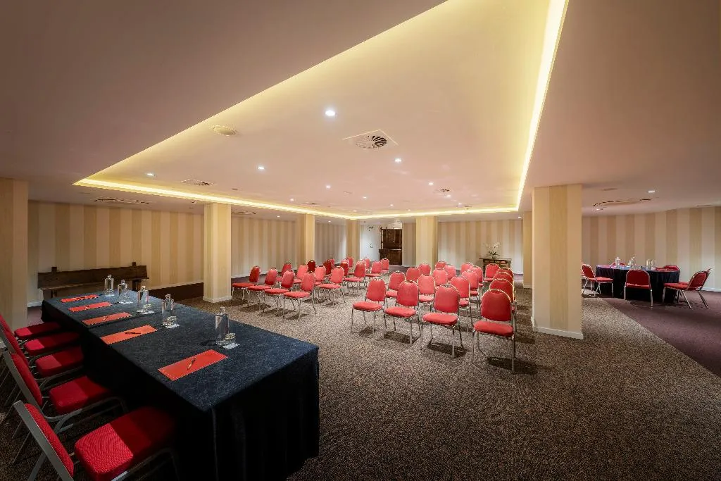Conferences, Dorma Casa de los Linajes, Madrid