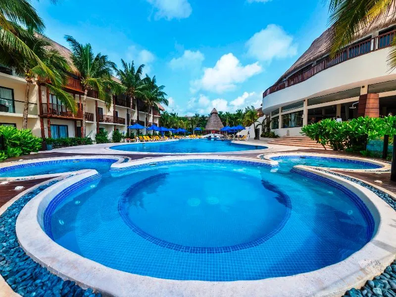 Pool, The Reef CocoBeach, Playa Del Carmen