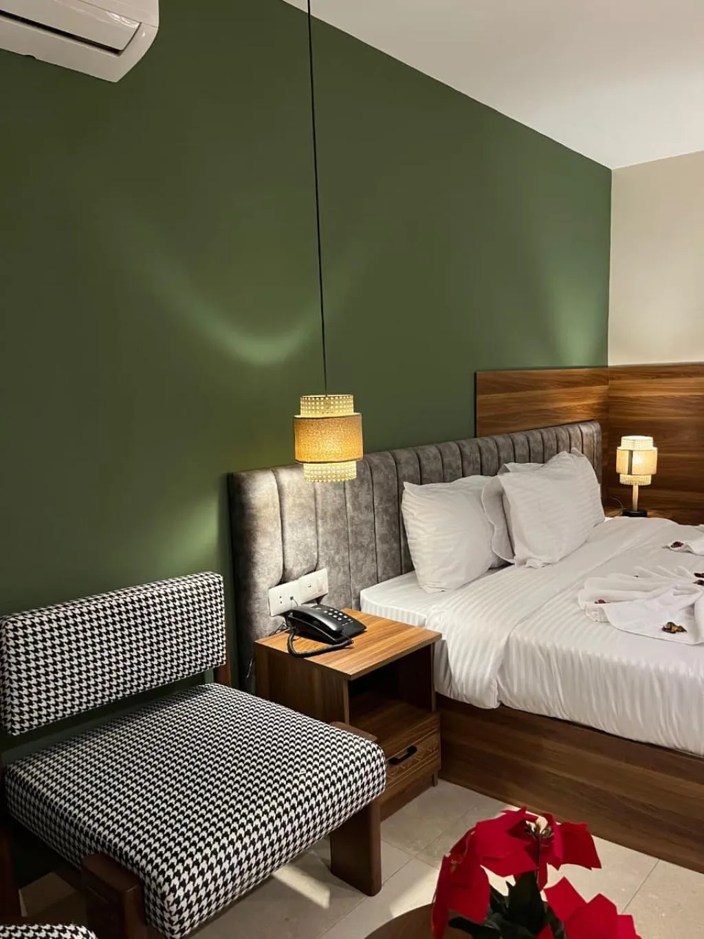 Room, The Nomad Pyramids Boutique Hotel, Cairo