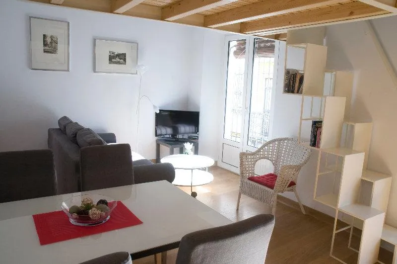 APARTMENT ONE BEDROOM Room, Life Apartments Quintana, Seville