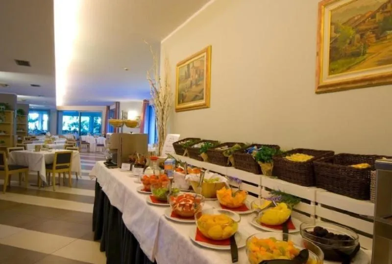 Restaurant, Hotel Oasi SPA & Wellness, Milan
