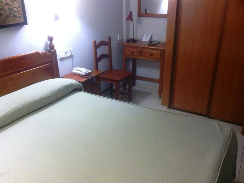 DOUBLE STANDARD Room, Goya, Seville