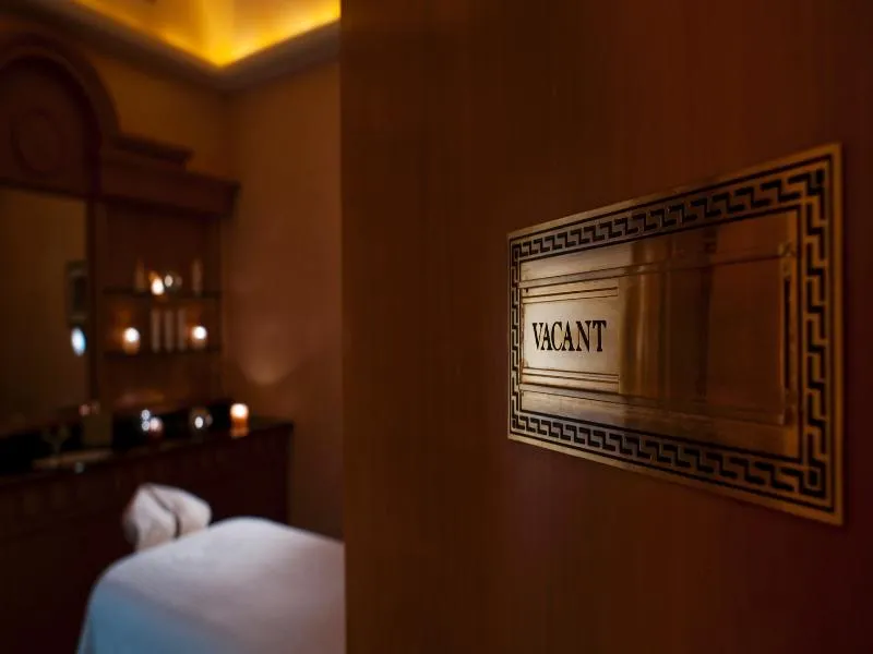 Sports and Entertainment, Le Royal Meridien Beach Resort and Spa, Dubai