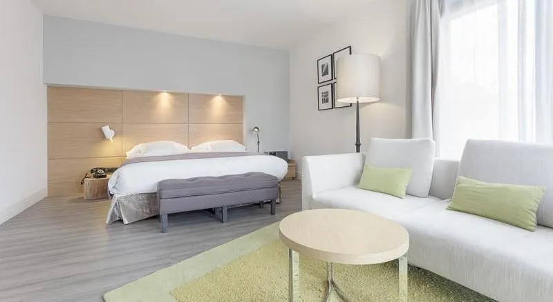 JUNIOR SUITE STANDARD Room, Barcelona Catedral, Barcelona