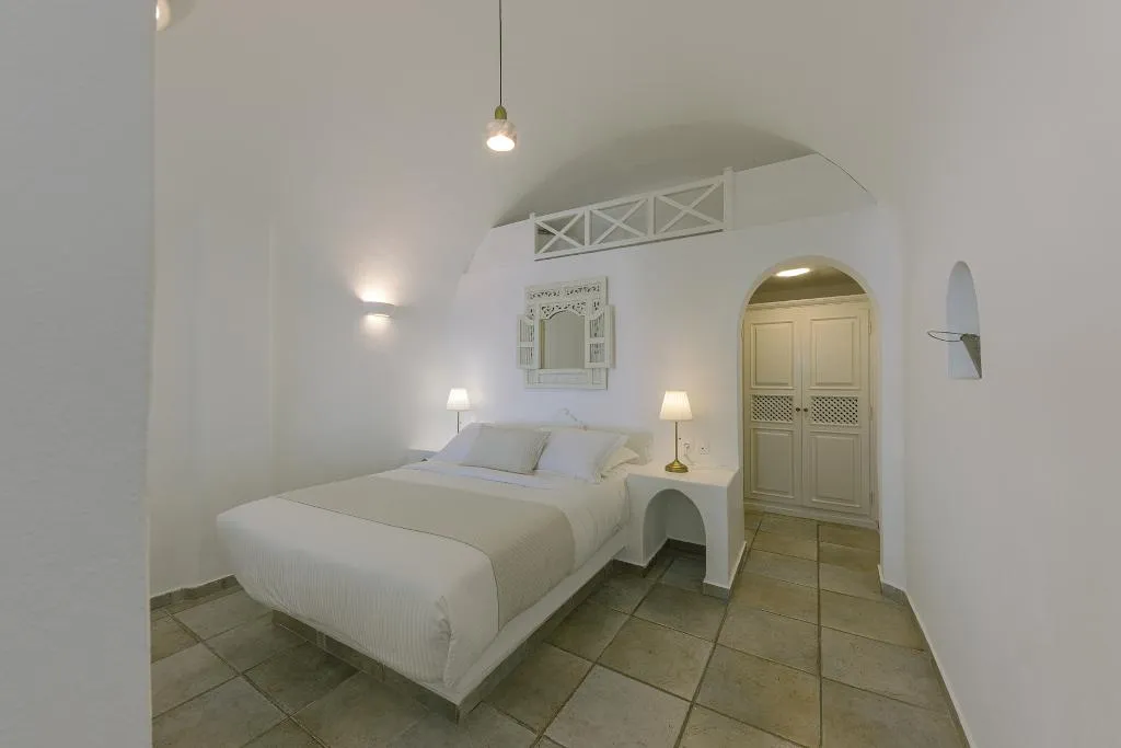 JUNIOR SUITE OCEAN VIEW Room, Afroessa Hotel, Santorini