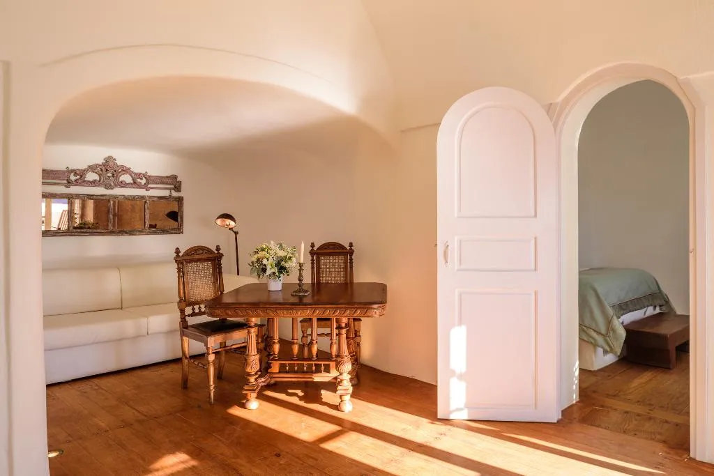 SUITE EXECUTIVE Room, Fanari Villas, Santorini