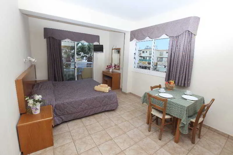 Room, Captain Karas Holiday APTS, Cyprus