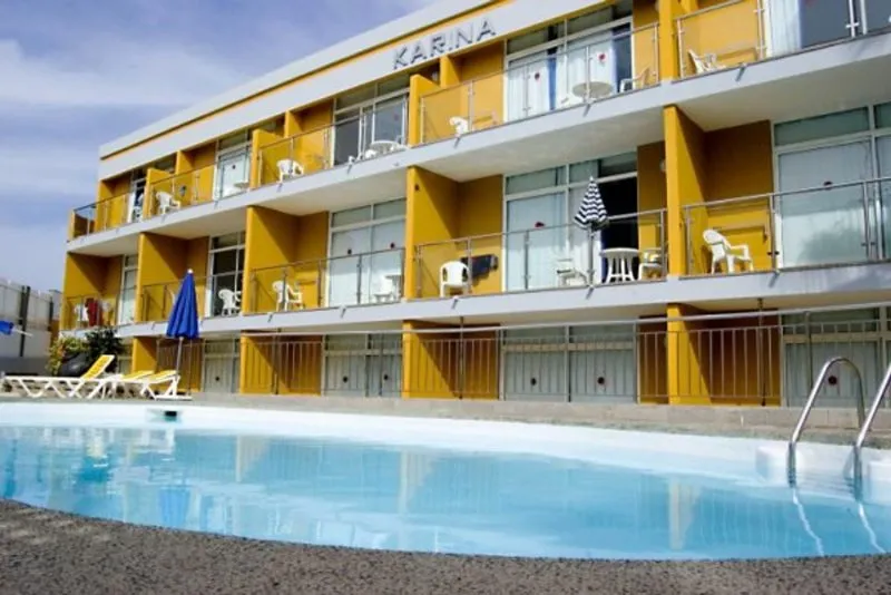 Pool, Karina, Gran Canaria