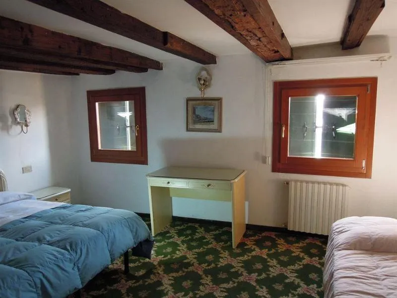 General view, Casa Linger, Venice