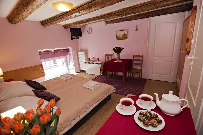 Room, Unikat Guest Rooms, Krakow
