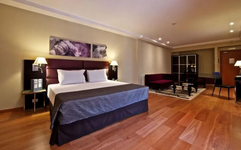 SUITE STANDARD Room, Eurostars Roma Aeterna, Naples