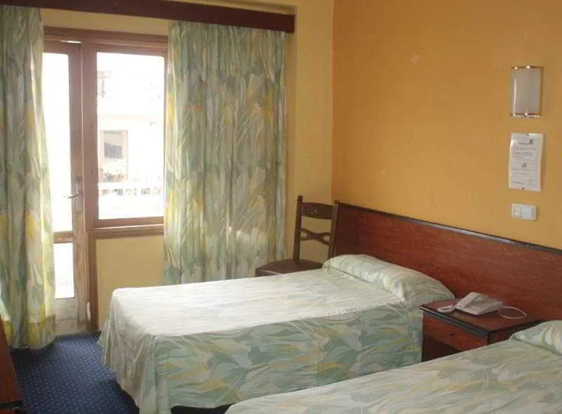 Room, Triunfo, Majorca