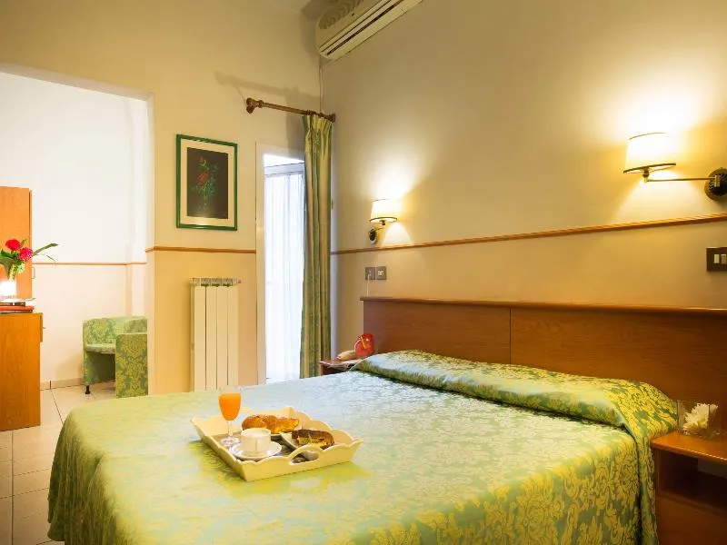 Room, Albergo Montreal, Florence