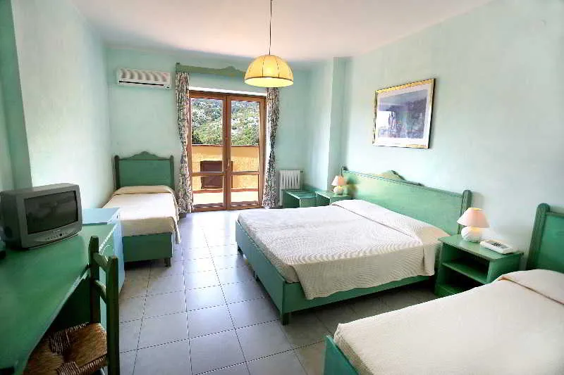Room, Smeraldo, Olbia