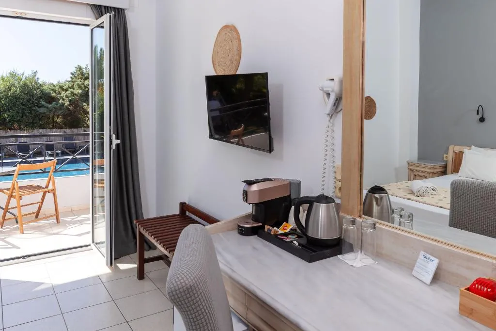 DOUBLE GARDEN VIEW Room, Naiades hotel, Crete