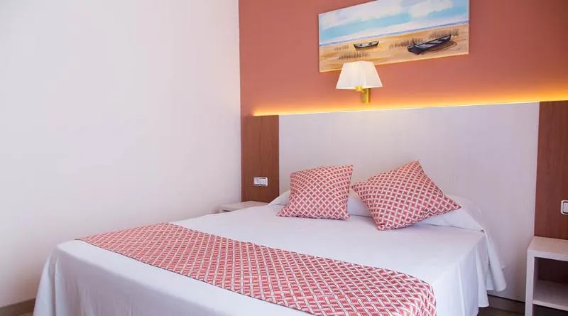 DOUBLE POOL VIEW Room, GHT Balmes - Apartaments & Splash, Costa Brava