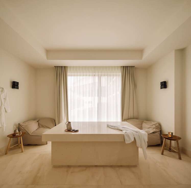 Aethos Ericeira, Lisbon