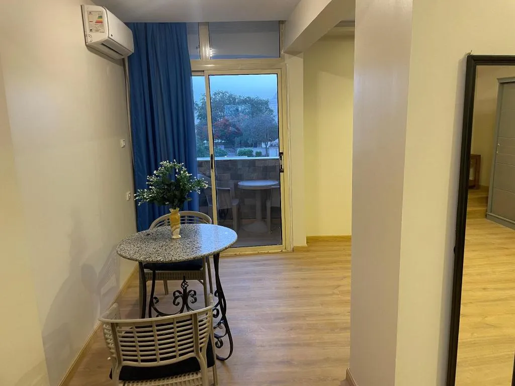 JUNIOR SUITE SUPERIOR WITH BALCONY Room, Pyramids View Inn, Cairo