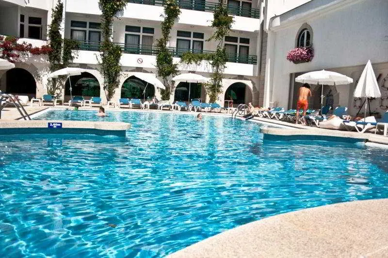 Pool, Suave Mar, Porto