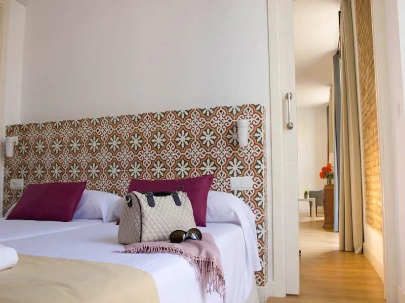 APARTMENT TWO BEDROOMS Room, Life Apartments Alberto Lista, Seville