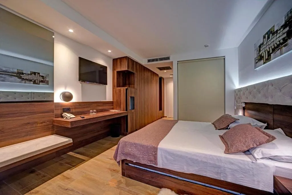 Double or Twin GARDEN VIEW Room, Hotel Scala, Split