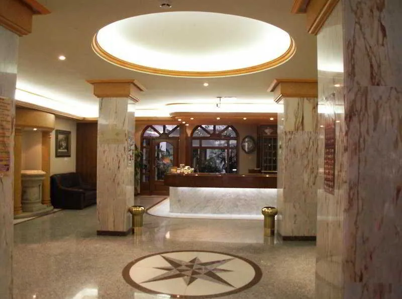 Lobby, Victoria, Andalucia