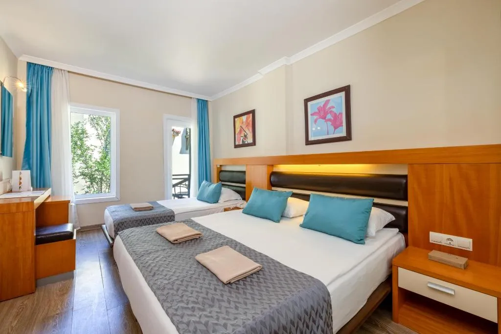 Room, Crystal Flora Pearl Collection, Antalya