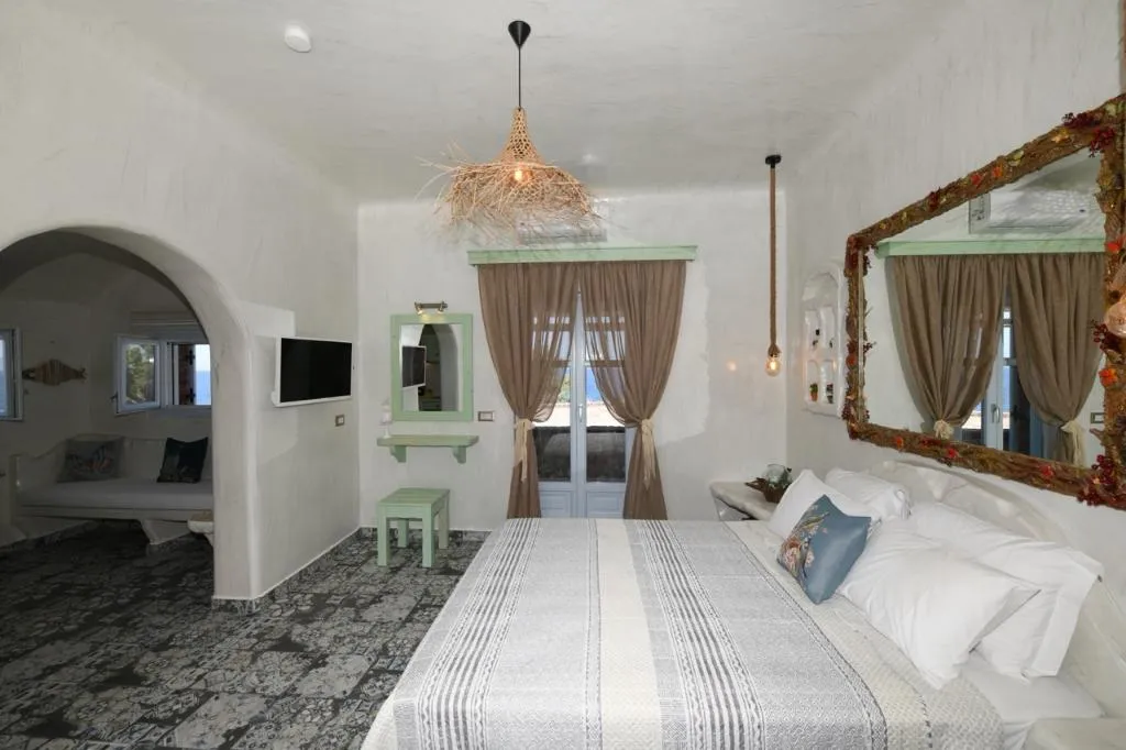 SUITE LUXURY Room, Starlight Luxury Seaside Villa & Suites, Santorini