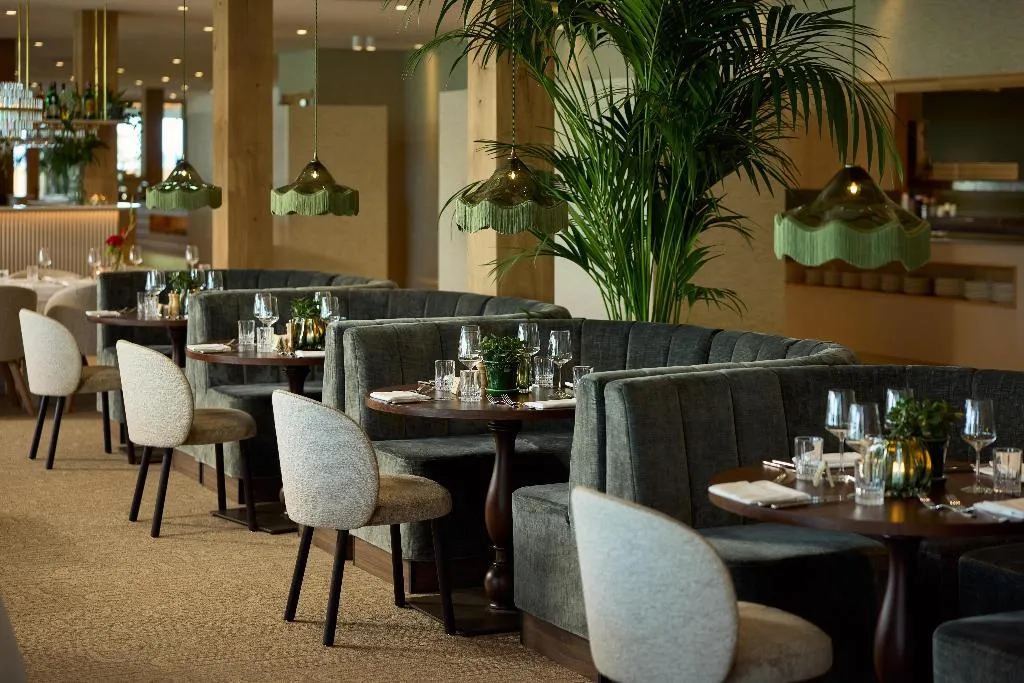 Restaurant, Van der Valk Hotel Volendam, Amsterdam