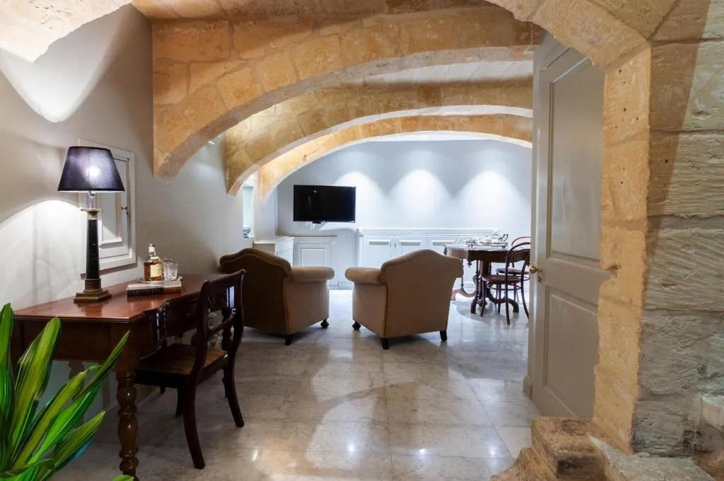 APARTMENT DUPLEX Room, The Coleridge, Malta