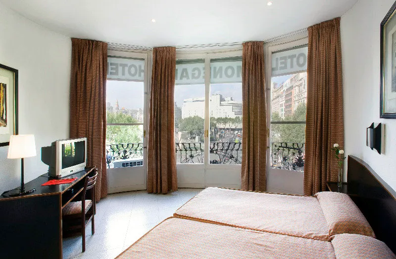 DOUBLE STANDARD Room, Monegal, Barcelona