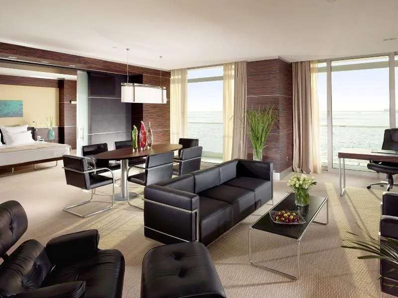 SUITE EXECUTIVE SEA VIEW Room, Swissotel Buyuk Efes Izmir, Izmir